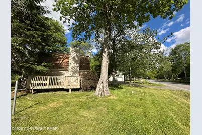  838 Country Place Drive, Tobyhanna, PA 18466 - Photo 3