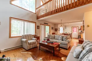 1006 Rolling Hills Dr, Lake Ariel, PA 18436 - Photo 15