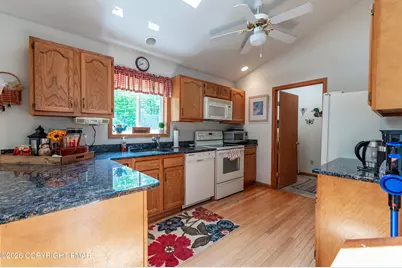  1006 Rolling Hills Drive, Lake Ariel, PA 18436 - Photo 5