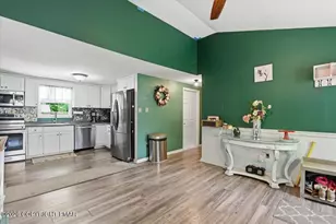 1127 Mattioli Rd, Bartonsville, PA 18321 - Photo 9