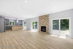 124 Wallenpaupack Dr, Greentown, PA 18426 - Photo 15