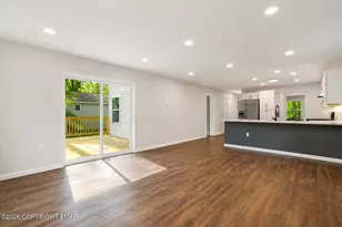 8585 Periwinkle Dr, Tobyhanna, PA 18466 - Photo 7