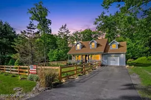 211 Creek Run, East Stroudsburg, PA 18302 - Photo 3