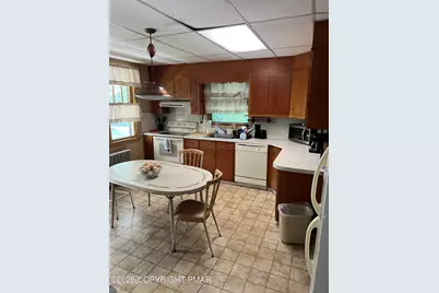  339 E Brown Street, East Stroudsburg, PA 18301 - Photo 15