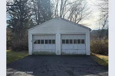  339 E Brown Street, East Stroudsburg, PA 18301 - Photo 11