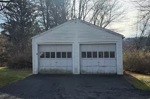 339 E Brown St, East Stroudsburg, PA 18301 - Photo 11