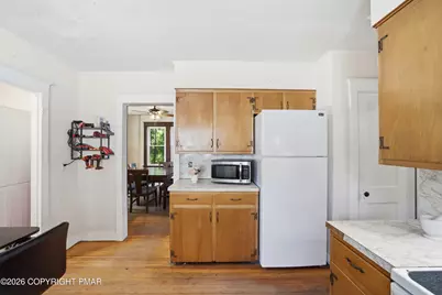  97 E Broad Street, East Stroudsburg, PA 18301 - Photo 15