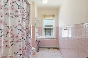 97 E Broad St, East Stroudsburg, PA 18301 - Photo 27