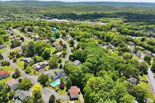 240 Oxford Cir, Stroudsburg, PA 18360 - Photo 79