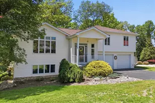 240 Oxford Cir, Stroudsburg, PA 18360 - Photo 7