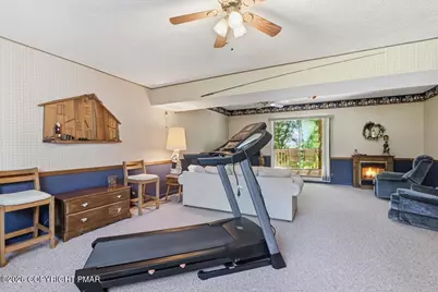  240 Oxford Circle, Stroudsburg, PA 18360 - Photo 57
