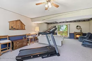 240 Oxford Cir, Stroudsburg, PA 18360 - Photo 57