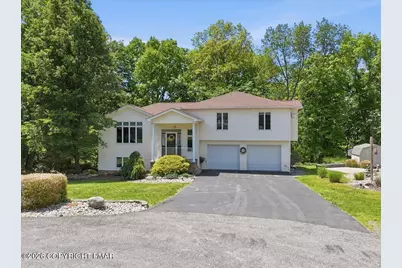 240 Oxford Circle, Stroudsburg, PA 18360 - Photo 5