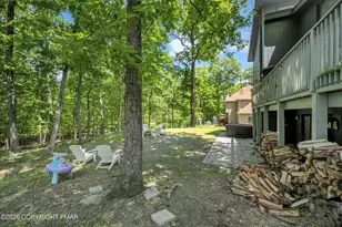 2044 Candlewood Dr, East Stroudsburg, PA 18301 - Photo 43