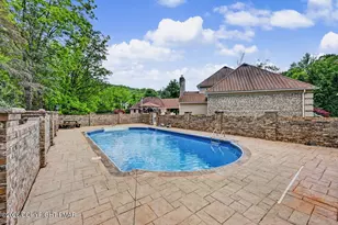 2134 Fox Run Rd, Stroudsburg, PA 18360 - Photo 11