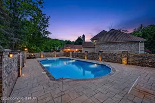 2134 Fox Run Rd, Stroudsburg, PA 18360 - Photo 11