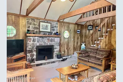  15 Chalet Court, Lake Harmony, PA 18624 - Photo 5
