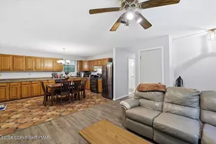 713 Lily Rd, East Stroudsburg, PA 18302 - Photo 7