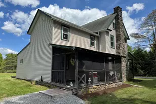 978 Upper Seese Hill Rd, Canadensis, PA 18325 - Photo 3