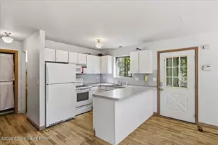 172 Brookfield Rd, Lake Ariel, PA 18436 - Photo 11