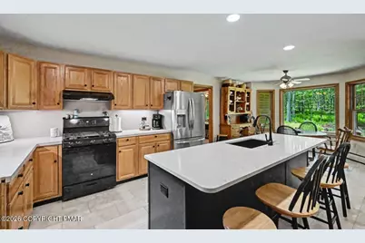  12 Natalie Court, Covington Township, PA 18424 - Photo 17
