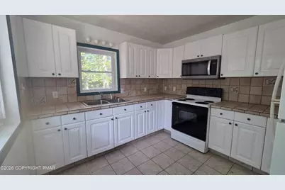  8232 Sunset Drive, Tobyhanna, PA 18466 - Photo 9