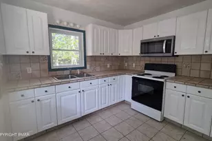 8232 Sunset Dr, Tobyhanna, PA 18466 - Photo 9