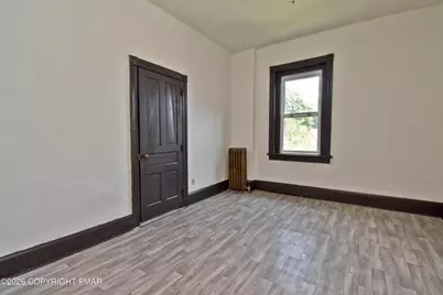  28 S Main Street, Bangor, PA 18013 - Photo 13