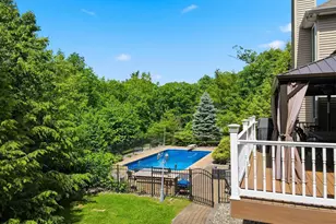 110 Mackenzie Ln, Bartonsville, PA 18321 - Photo 7