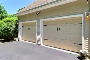 110 Mackenzie Ln, Bartonsville, PA 18321 - Photo 9
