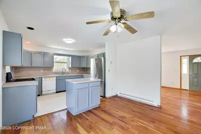  302 Rustic Drive, East Stroudsburg, PA 18302 - Photo 11