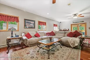 139 Birch Dr, Blakeslee, PA 18610 - Photo 5