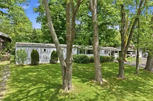 309 Harry Ln, Stroudsburg, PA 18360 - Photo 3