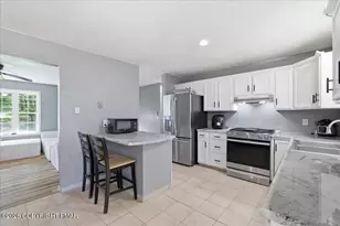 9807 Deerwood Dr, Tobyhanna, PA 18466 - Photo 17