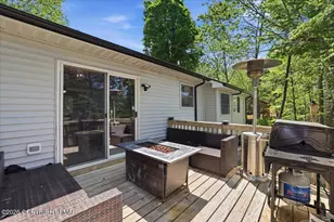 9807 Deerwood Dr, Tobyhanna, PA 18466 - Photo 57