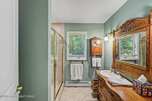 6102 Lakeview Dr, Pocono Pines, PA 18350 - Photo 23