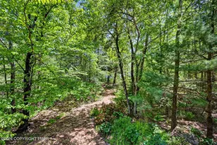 6102 Lakeview Dr, Pocono Pines, PA 18350 - Photo 51