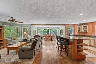 6102 Lakeview Dr, Pocono Pines, PA 18350 - Photo 15