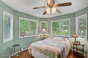 6102 Lakeview Dr, Pocono Pines, PA 18350 - Photo 23