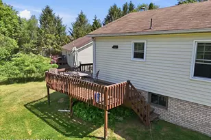 36 Deerfield Dr, Mount Pocono, PA 18344 - Photo 33