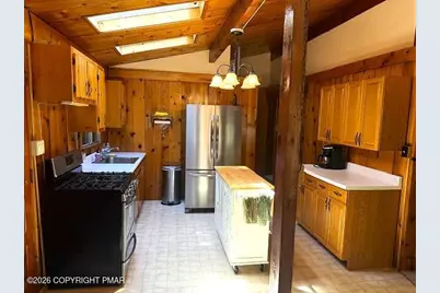  241 Champlain Drive, Tobyhanna, PA 18466 - Photo 7