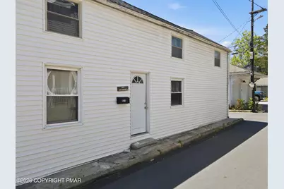  418 Crane Street, Catasauqua, PA 18032 - Photo 3