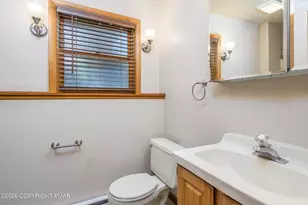 1430 N Rocky Mountain Dr, Effort, PA 18330 - Photo 11