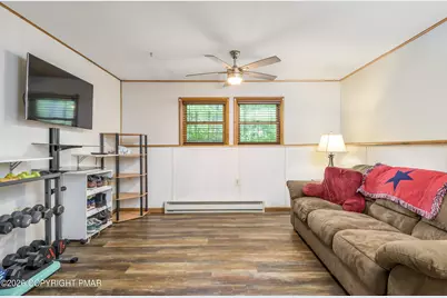  1430 N Rocky Mountain Drive, Effort, PA 18330 - Photo 5