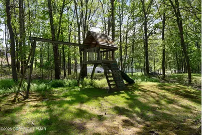  1430 N Rocky Mountain Drive, Effort, PA 18330 - Photo 21