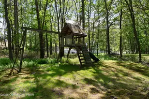 1430 N Rocky Mountain Dr, Effort, PA 18330 - Photo 21