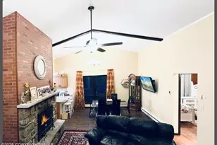 149 Livingston Ln, Gouldsboro, PA 18424 - Photo 9