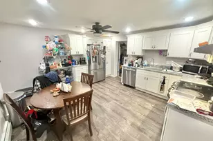 305 Oak St, Jim Thorpe, PA 18229 - Photo 9