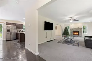631 Sunglo Ln, Henryville, PA 18332 - Photo 23