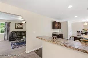 631 Sunglo Ln, Henryville, PA 18332 - Photo 29